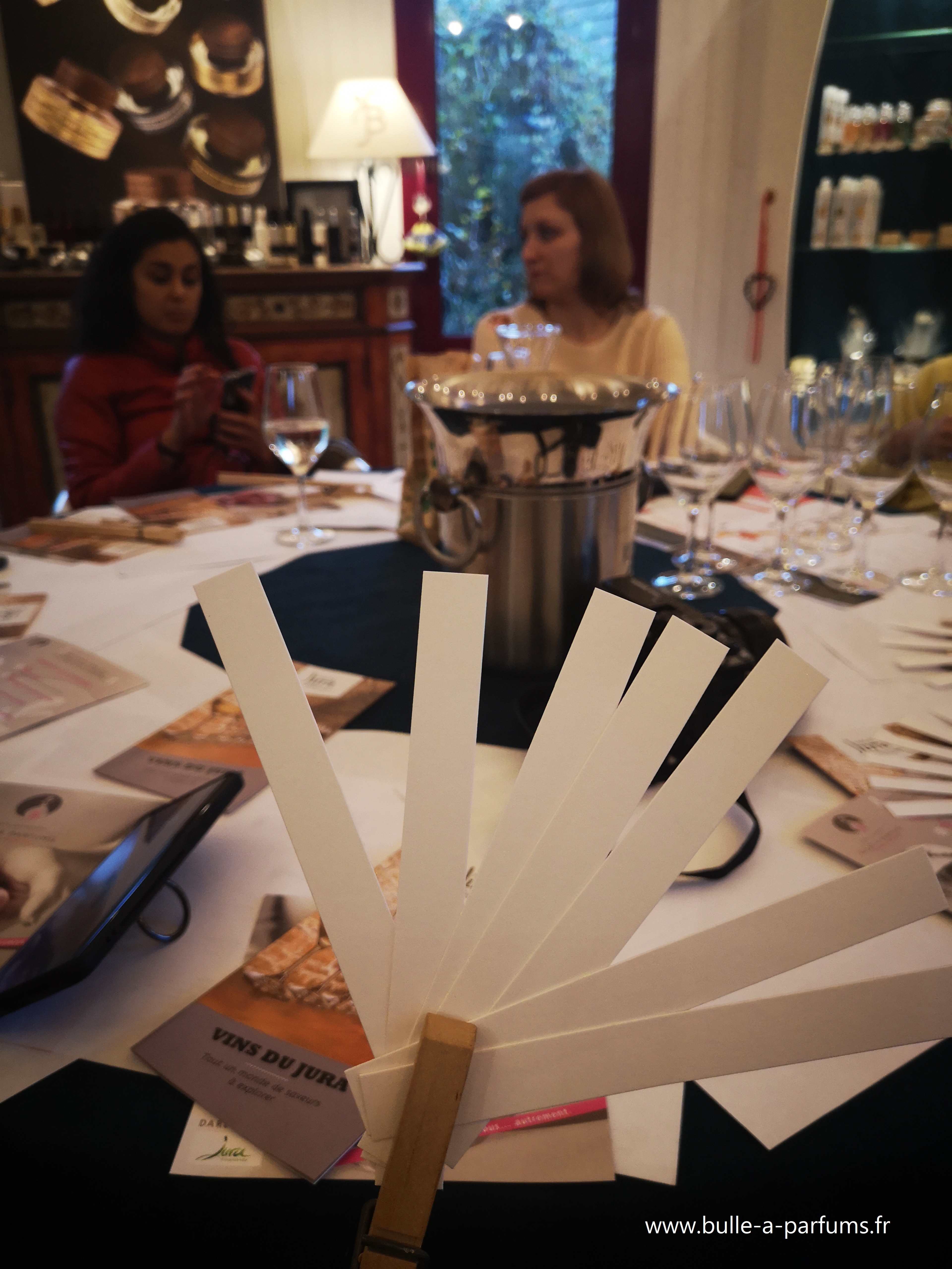discovery of olfactory families and Jura wine tasting