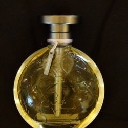 fragrance de la maison de parfum rare VOLNAY